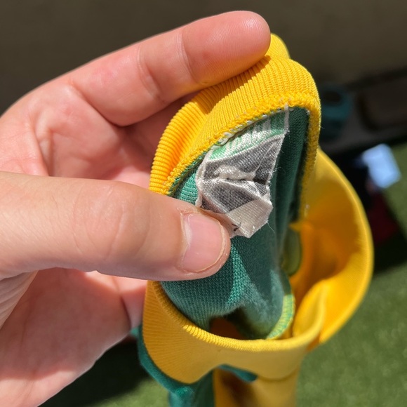 VTG 70’s PUMA Yellow & Green Soccer Jersey - Picture 7 of 7